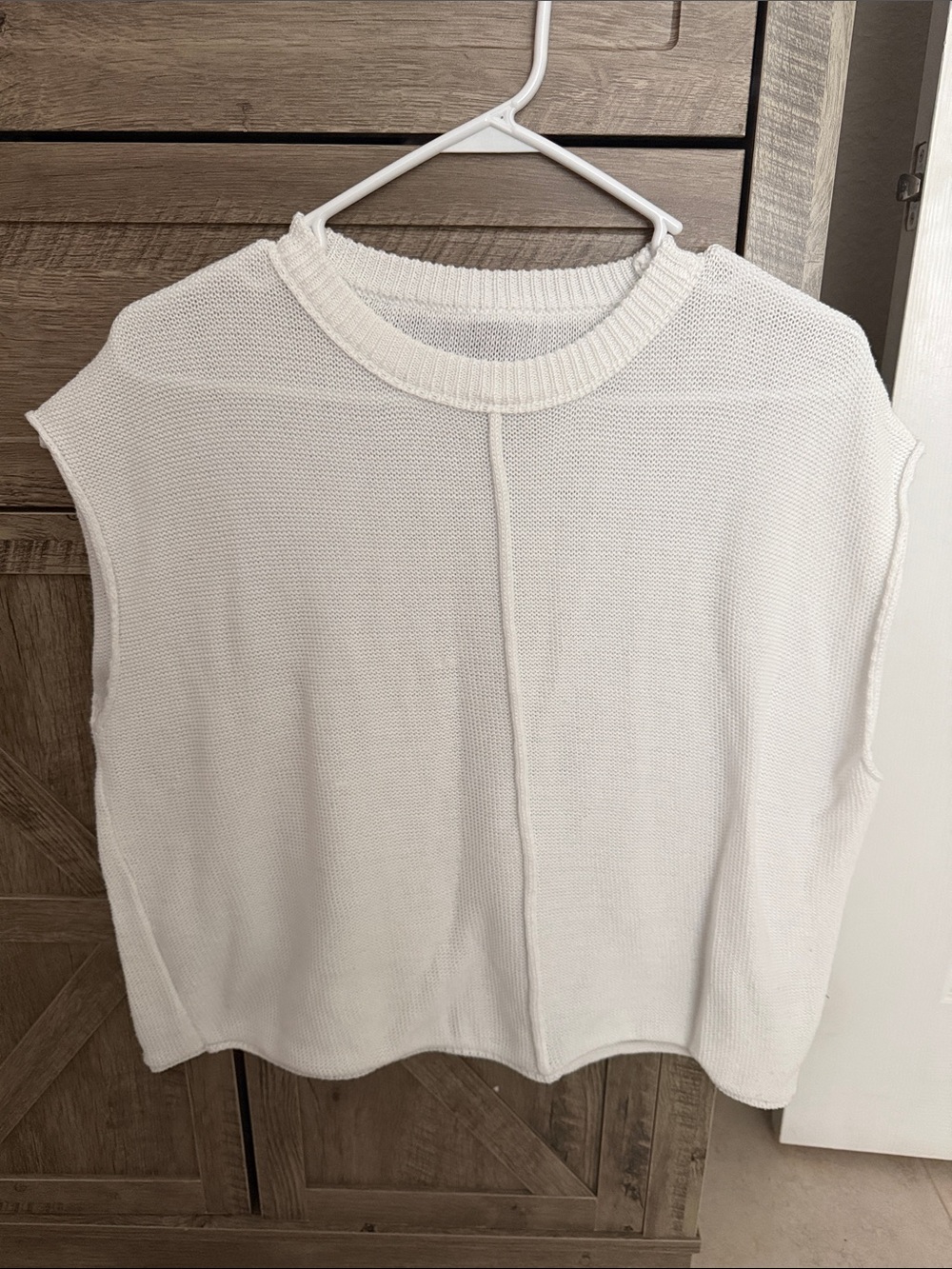 SHEIN White Knit Sleeveless Vest
